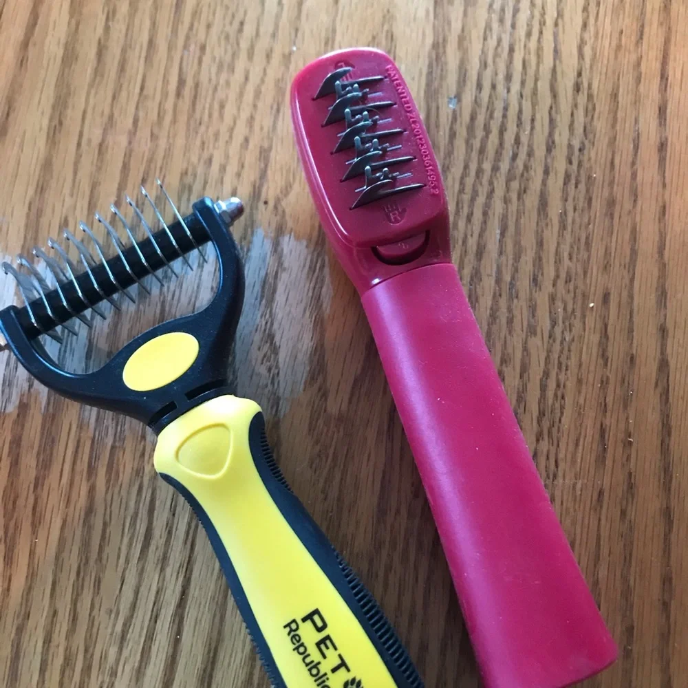 Pet grooming tools